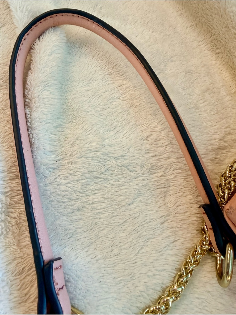 Liz Claiborne Pink Quilted Shoulder Bag with Gold Chain - Picture 7 of 11